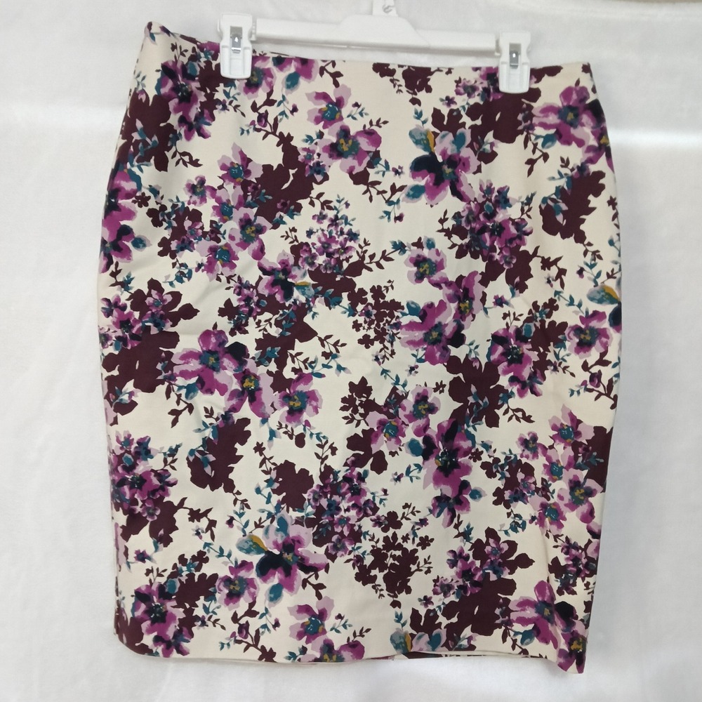 Ann Taylor Factory Floral Pencil Skirt Purple Cream Size 12 Knee Length Stretch